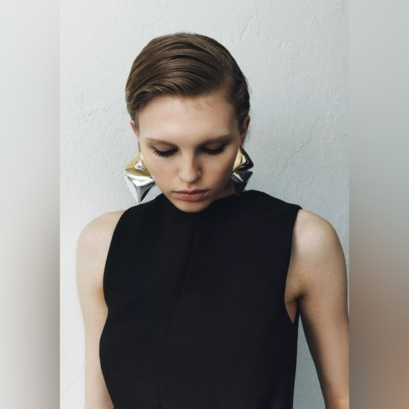 🔥🔥Zara Mismatched Geometric Earrings - Picture 2 of 5